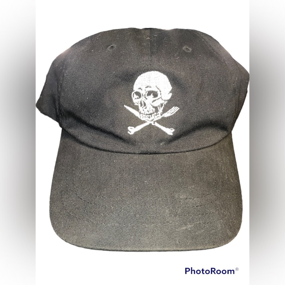 The Classics Skull Hat “The Streets Gotta Eat”